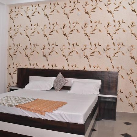 Shree Gorakhnath Guest House Ayodhya Ngoại thất bức ảnh