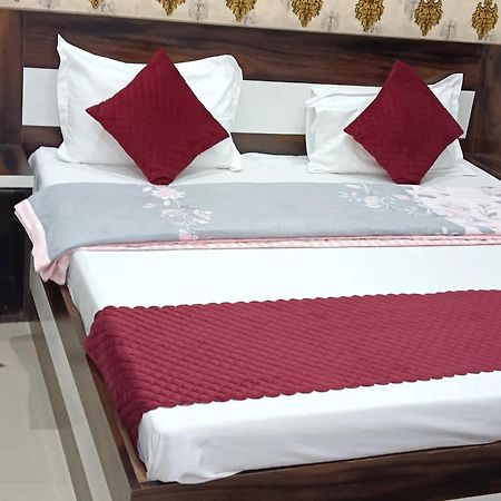 Shree Gorakhnath Guest House Ayodhya Ngoại thất bức ảnh