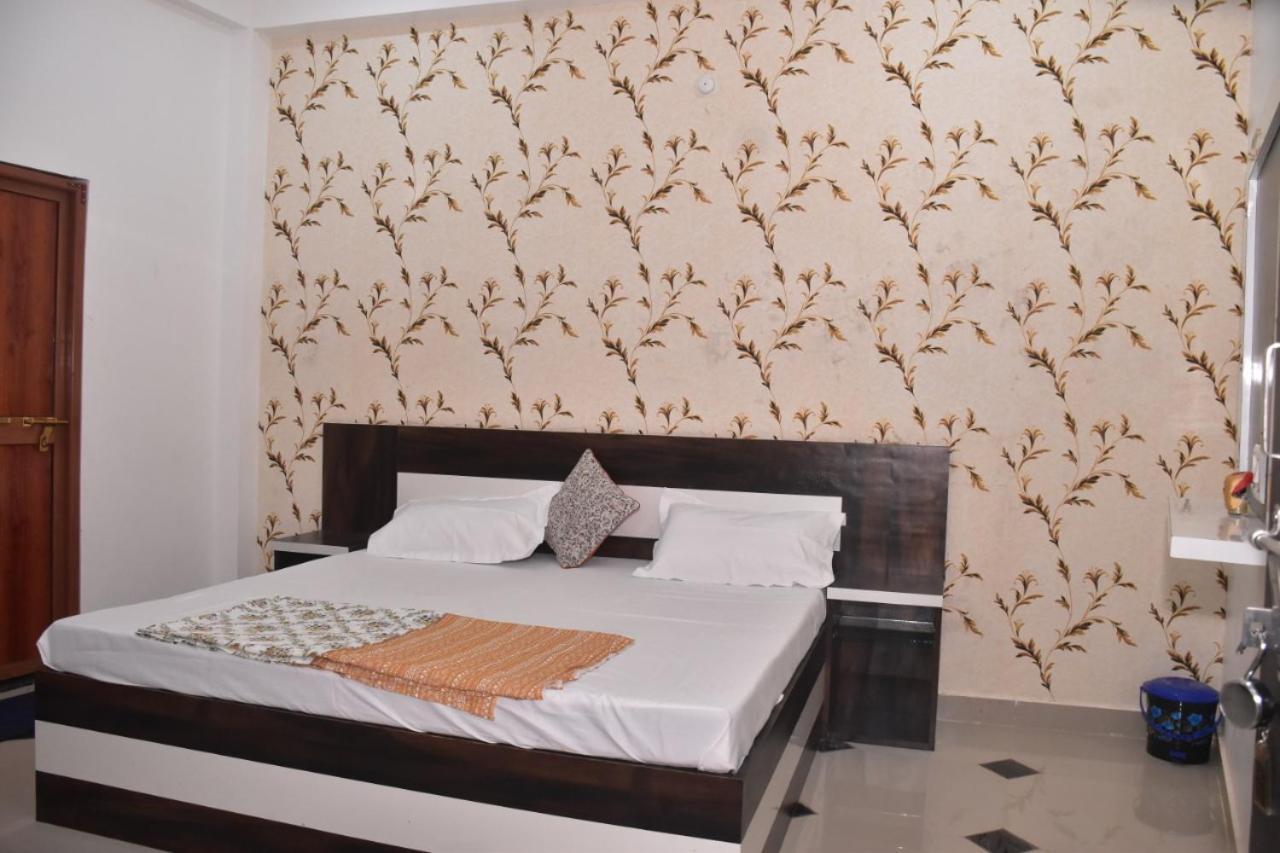 Shree Gorakhnath Guest House Ayodhya Ngoại thất bức ảnh