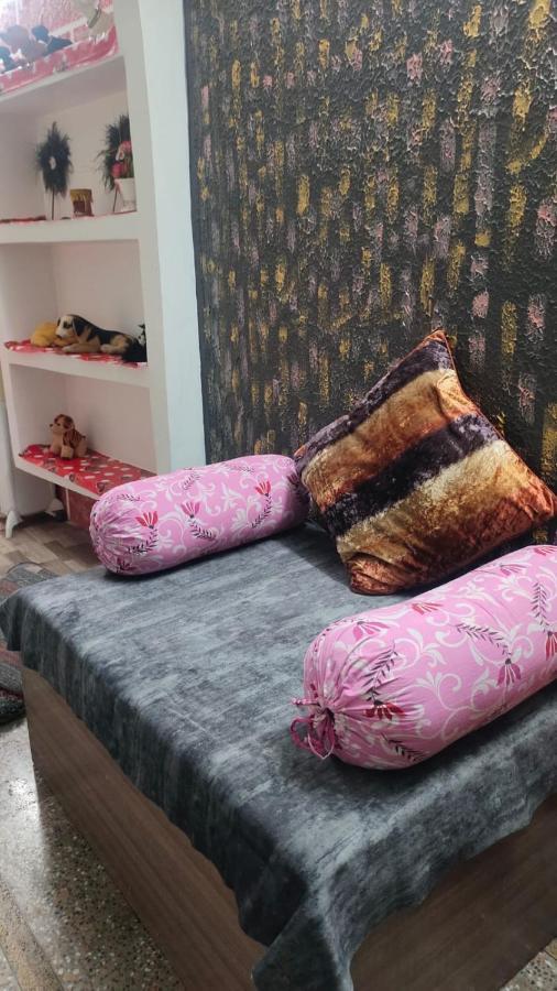 Shree Gorakhnath Guest House Ayodhya Phòng bức ảnh