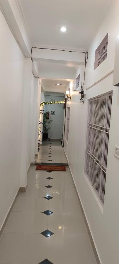 Shree Gorakhnath Guest House Ayodhya Ngoại thất bức ảnh