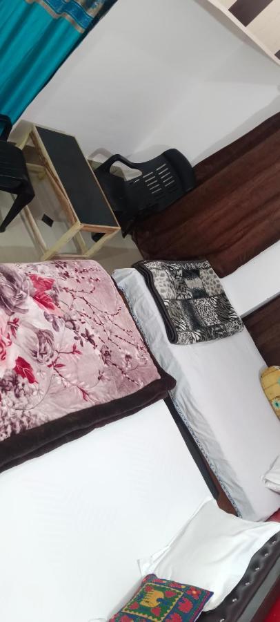 Shree Gorakhnath Guest House Ayodhya Ngoại thất bức ảnh