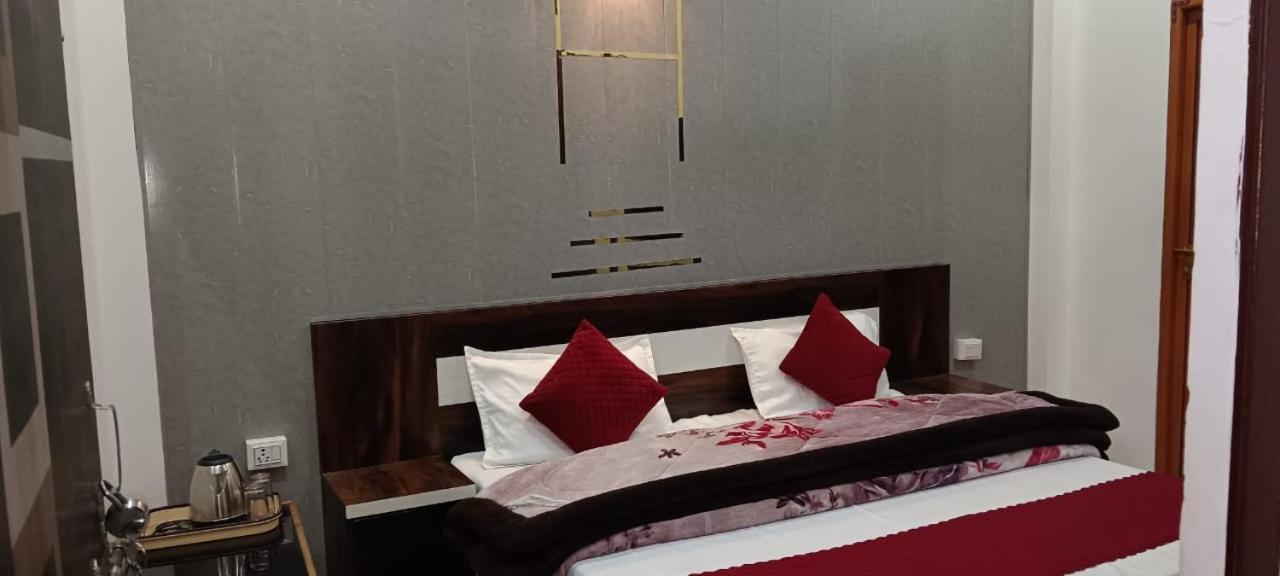 Shree Gorakhnath Guest House Ayodhya Ngoại thất bức ảnh